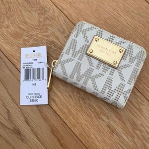 Michael kors wallet